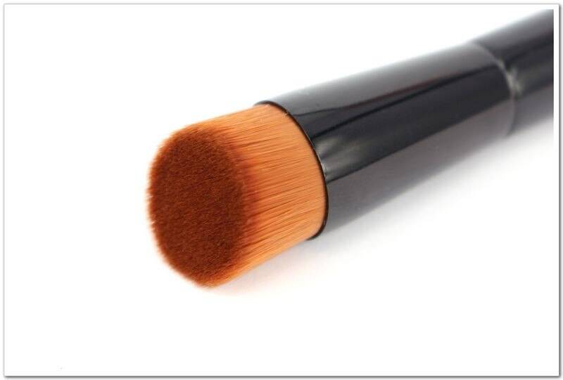 Professional Beveled Makeup Brush Professional Beveled Makeup Brush