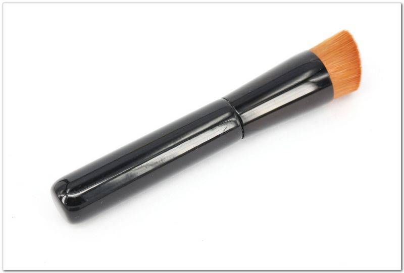 Professional Beveled Makeup Brush Professional Beveled Makeup Brush