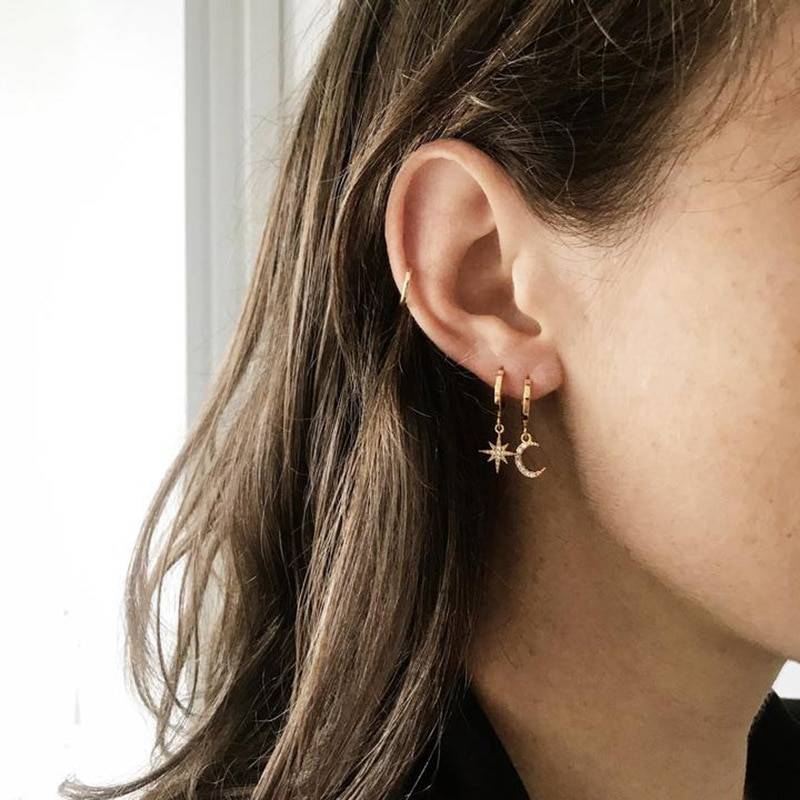 Women's Star/Moon Shaped Dangle Earrings Women's Star/Moon Shaped Dangle Earrings