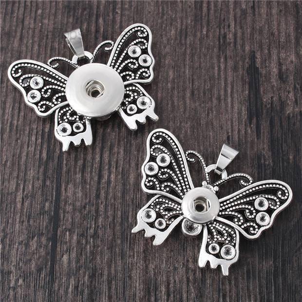 Women's Metal Snap Button Pendant Necklace